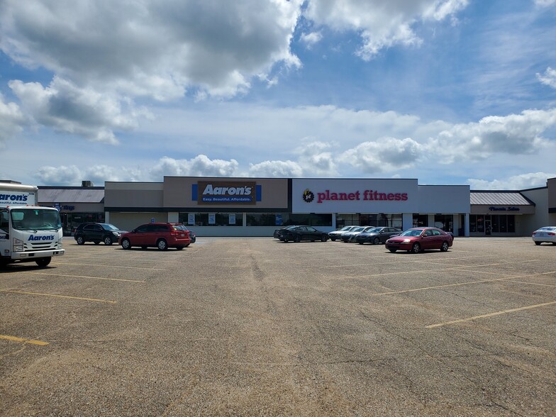 2000-2016 N Parkerson Ave, Crowley, LA en alquiler - Foto del edificio - Imagen 2 de 4