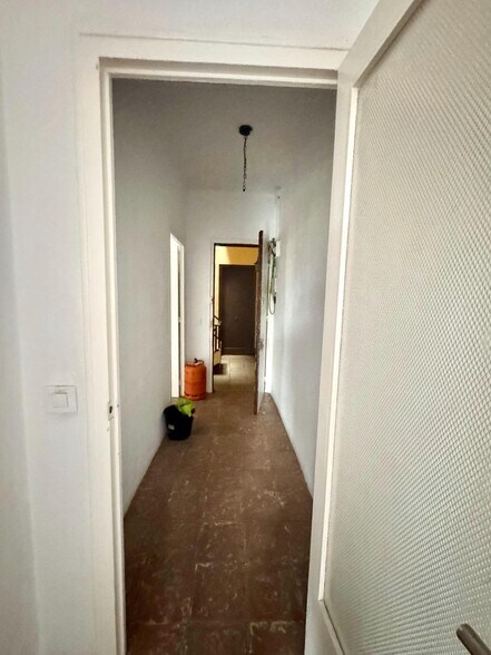 Edificio residencial en Figueres, Gerona en venta - Foto del interior - Imagen 3 de 17