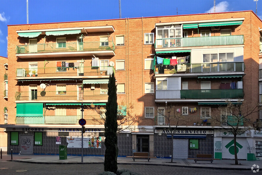 Calle la Huerta, 13, Alcorcón, Madrid en alquiler - Foto del edificio - Imagen 2 de 4