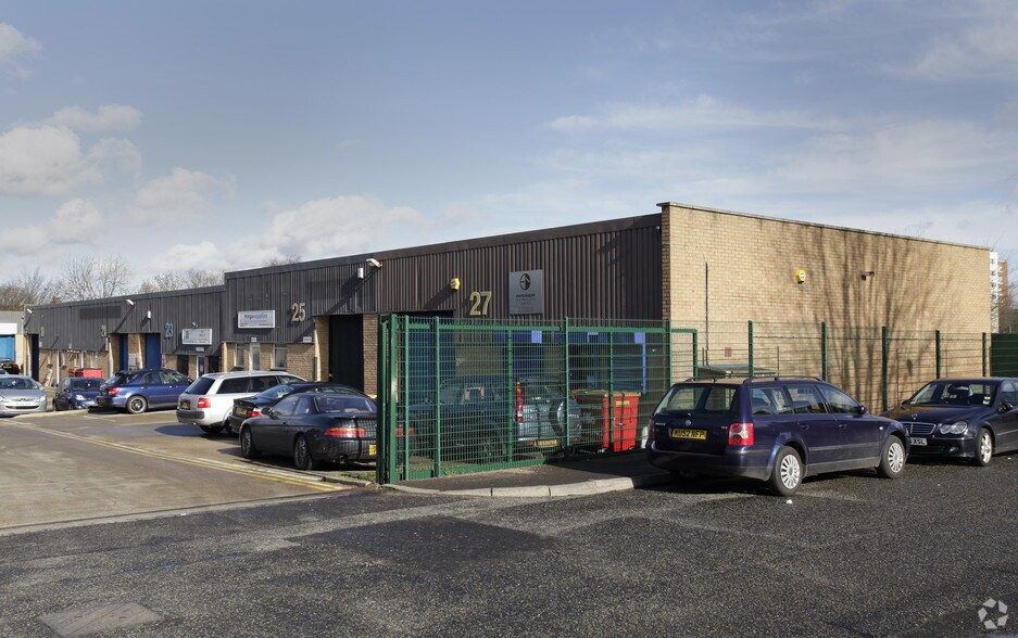 19-27 Horatius Way, Croydon en alquiler - Foto principal - Imagen 1 de 7