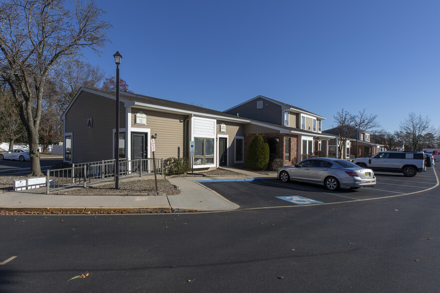 100 Commons Way, Toms River, NJ en venta - Foto del edificio - Imagen 1 de 13