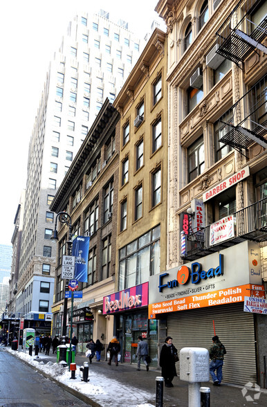 1030 Avenue of the Americas, New York, NY en alquiler - Foto del edificio - Imagen 3 de 3