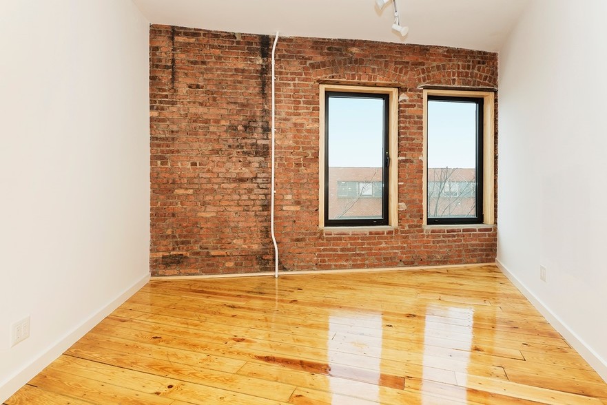 1-11 Gem St, Brooklyn, NY en alquiler - Foto del interior - Imagen 1 de 16