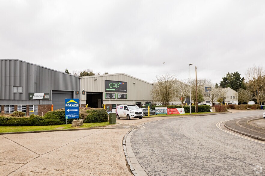 Blenheim Rd, High Wycombe en alquiler - Foto del edificio - Imagen 2 de 2