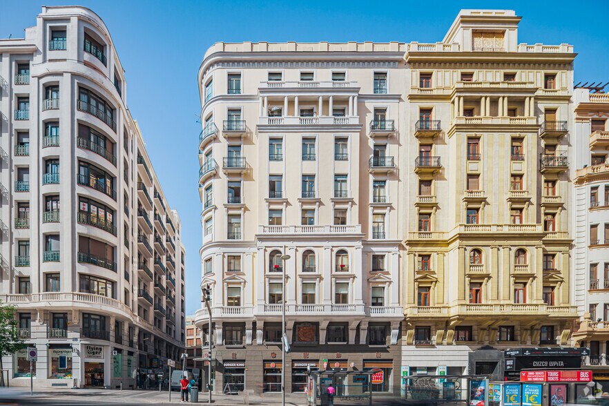 Calle Gran Vía, 69, Madrid, Madrid en venta - Foto del edificio - Imagen 2 de 2