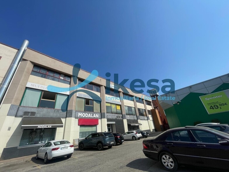 Local en Andújar, Jaén en venta - Foto del edificio - Imagen 3 de 21