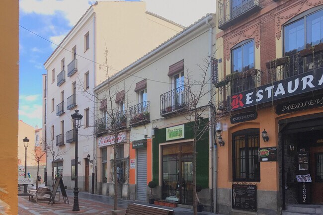 Más detalles de Calle de Enrique Larreta, 1, Ávila - Edificio residencial​ en venta