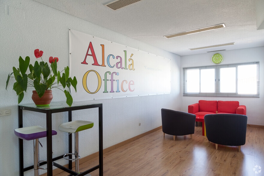 Avenida de Madrid, 48, Alcalá de Henares, Madrid en alquiler - Foto del edificio - Imagen 3 de 47