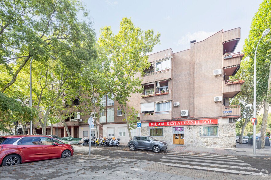 Calle Huerta de Villaverde, Madrid, Madrid en venta - Foto del edificio - Imagen 2 de 5