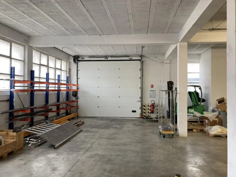 34-36 Avenue Des Bruyères, Décines-Charpieu en alquiler - Foto del edificio - Imagen 3 de 17