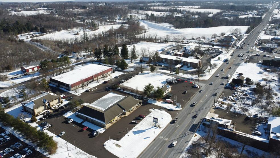 11 Church Rd, Hatfield, PA en alquiler - Foto del edificio - Imagen 1 de 14