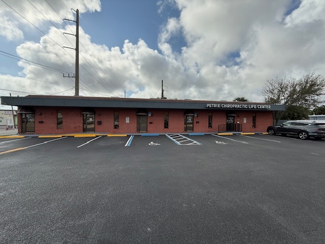 410 NE 44th St, Oakland Park, FL en alquiler - Foto del edificio - Imagen 1 de 14