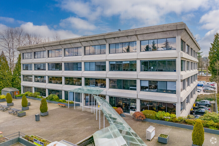 6400 Roberts St, Burnaby, BC en alquiler - Foto del edificio - Imagen 1 de 7