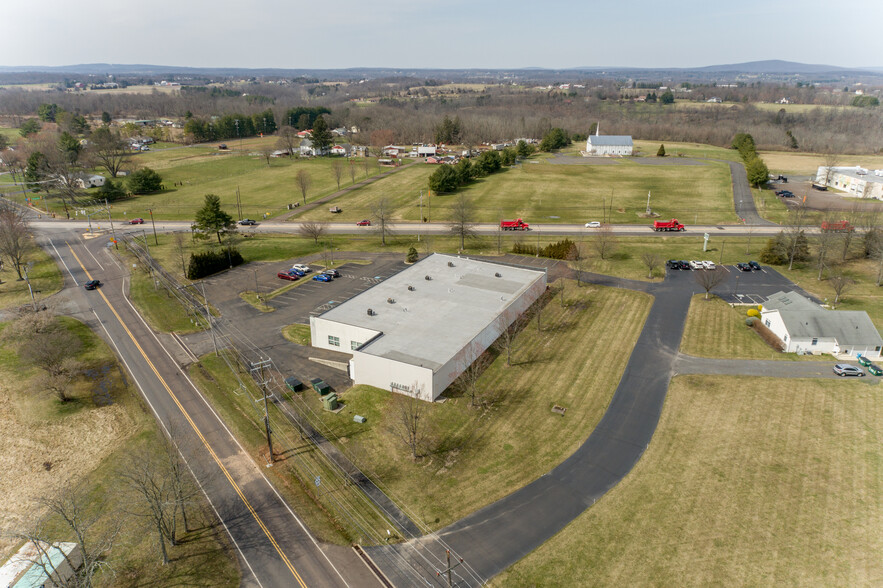 1806 Deep Run Rd, Pipersville, PA en alquiler - Foto del edificio - Imagen 2 de 8