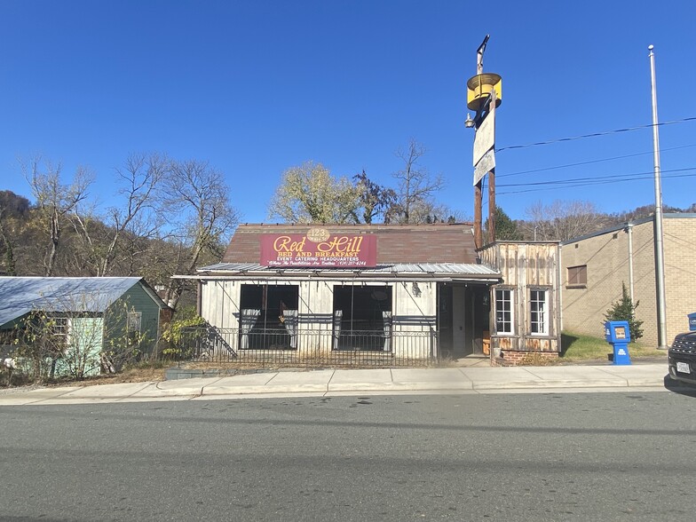 121 Main St, Lovingston, VA en venta - Foto del edificio - Imagen 2 de 27