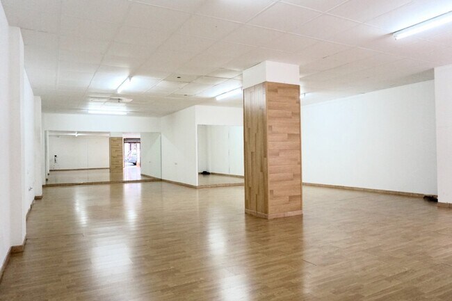 Más detalles de Local en alquiler