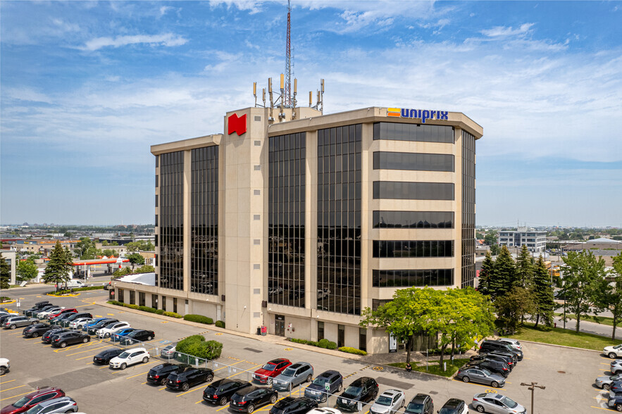 7980-8020 Boul Langelier, Saint-leonard, QC en alquiler - Foto del edificio - Imagen 3 de 5