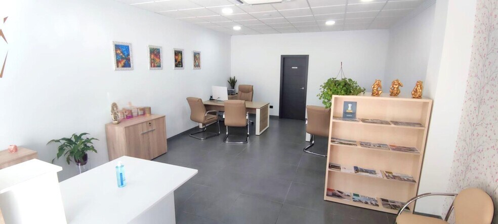 Local en Albolote en venta - Foto del interior - Imagen 3 de 9