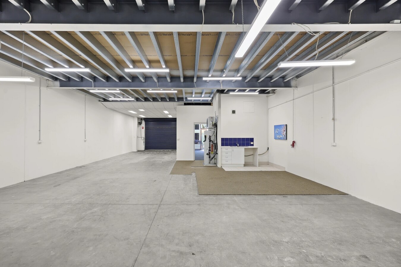 2A Westall Rd, Clayton, VIC 3168 - Unidad 2E -  - Foto del interior - Image 2 of 2