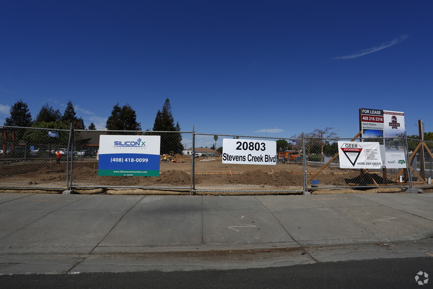 20803 Stevens Creek Blvd, Cupertino, CA en alquiler - Foto del edificio - Imagen 3 de 6