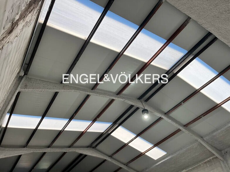 Nave en La Llagosta, Barcelona en venta - Foto del interior - Imagen 3 de 3