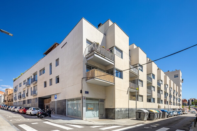 Más detalles de Carrer del Pare Font, Terrassa - Edificio residencial​ en venta