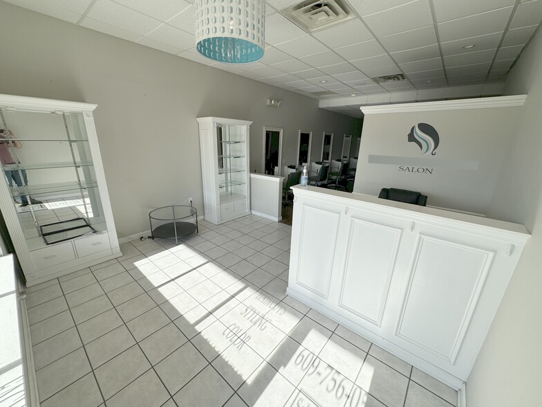 886-888 W Bay Ave, Barnegat, NJ en alquiler - Foto del interior - Imagen 2 de 12