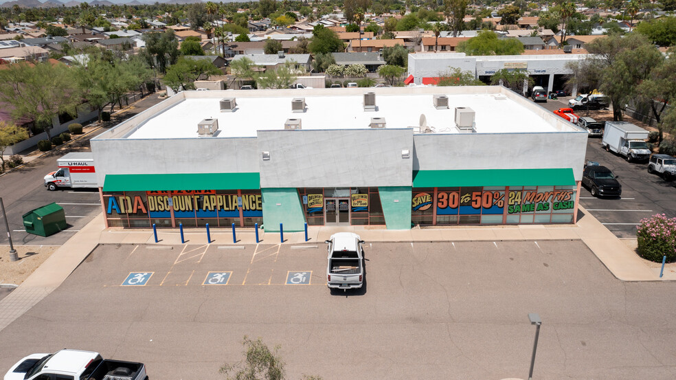 3850 E Thunderbird Rd, Phoenix, AZ en alquiler - Foto del edificio - Imagen 2 de 12