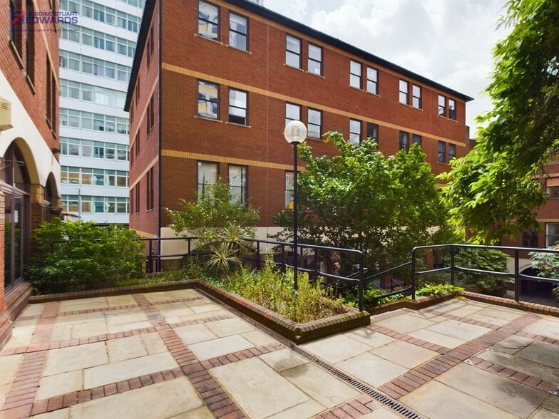 119 High St, Croydon en alquiler - Foto del edificio - Imagen 2 de 4