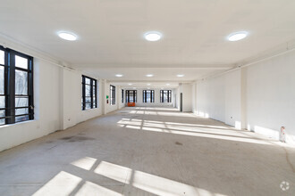 5119 4th Ave, Brooklyn, NY en alquiler Foto del interior- Imagen 2 de 9