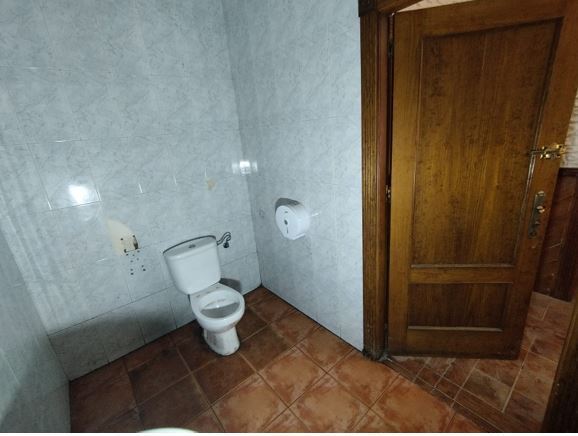 Local en Cartagena en venta - Foto del edificio - Imagen 2 de 16