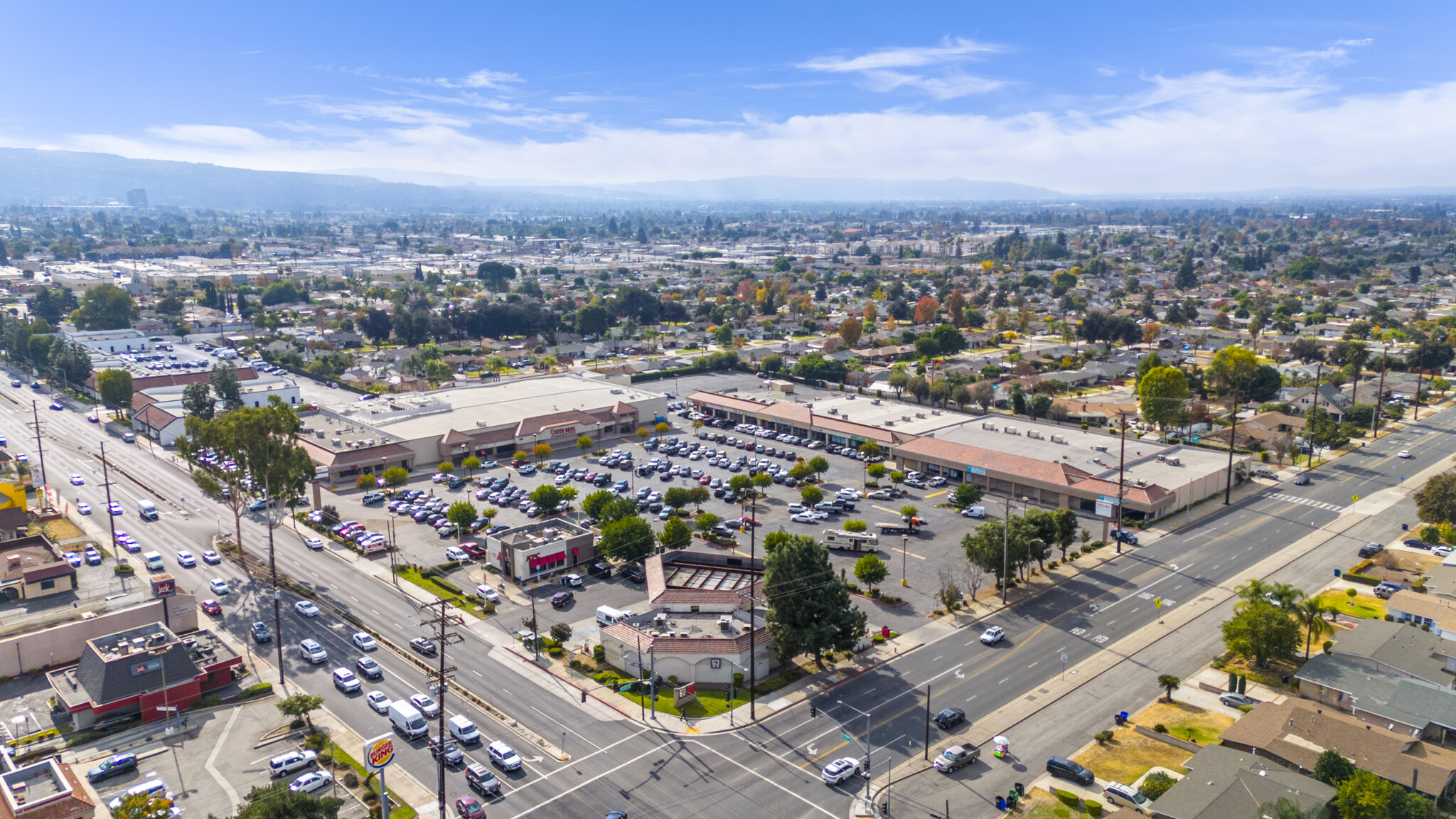 1001-1023 N Grand Ave, Covina, CA en venta Foto del edificio- Imagen 1 de 8