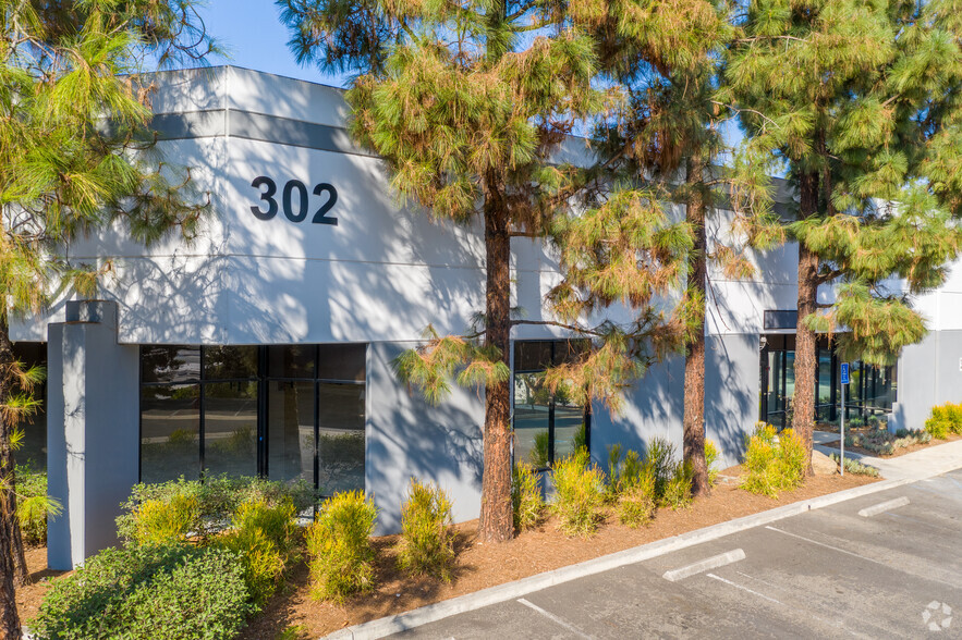 302 Enterprise St, Escondido, CA en alquiler - Foto del edificio - Imagen 3 de 14