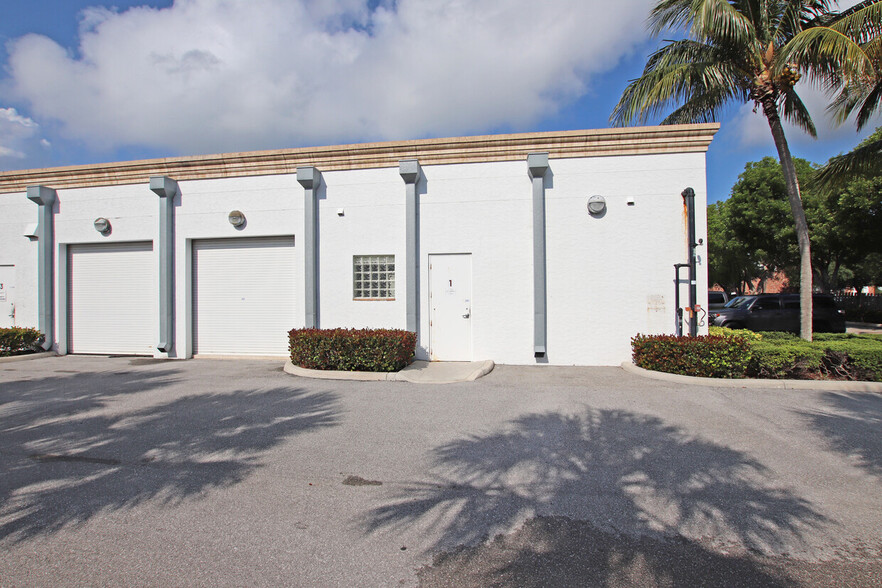 400 N Cypress Dr, Tequesta, FL en venta - Foto del edificio - Imagen 2 de 19