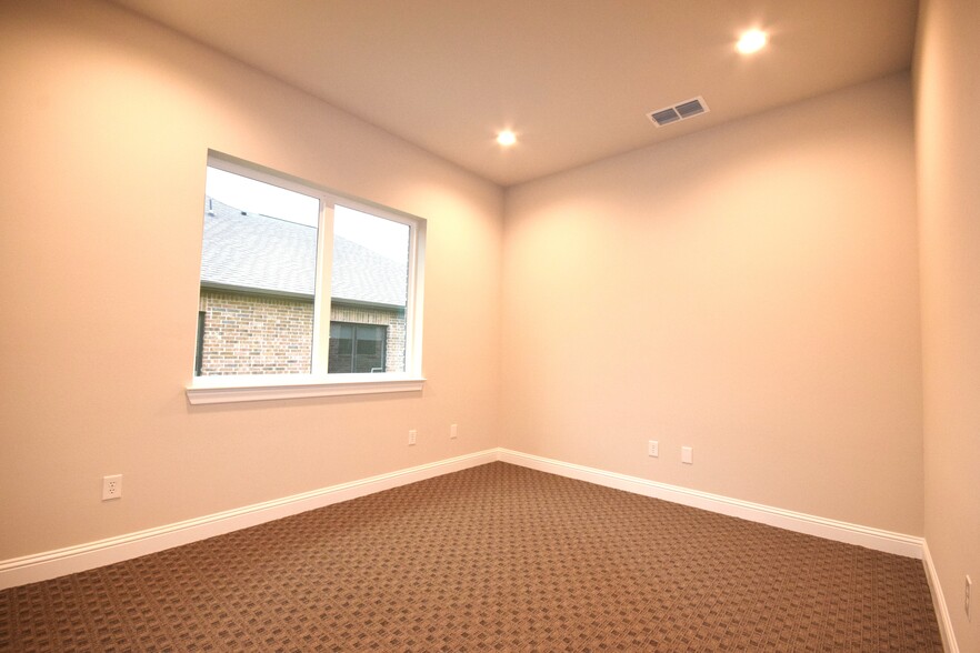 2601 Little Elm Parkway, Little Elm, TX en venta - Foto del interior - Imagen 2 de 11