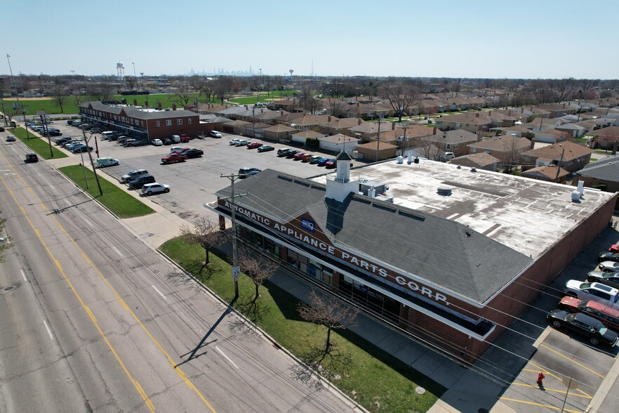 7701-7757 W Lawrence Ave, Norridge, IL en venta - Foto del edificio - Imagen 3 de 23