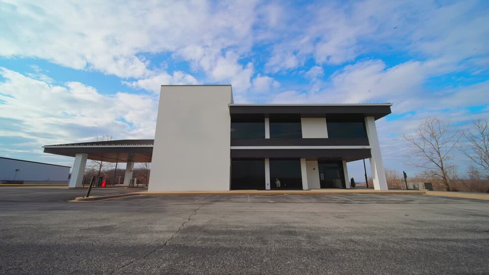 1335 E US Highway 54, Camdenton, MO en venta - Vídeo de anuncio comercial - Imagen 2 de 51