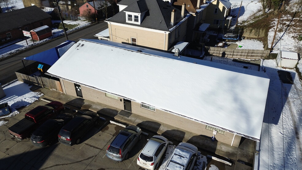 400 Commerce St, Wellsburg, WV en venta - Foto del edificio - Imagen 3 de 3