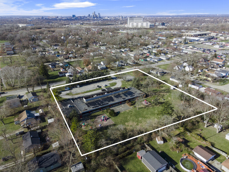 1315 S Sherman Dr, Indianapolis, IN en venta - Foto del edificio - Imagen 3 de 15