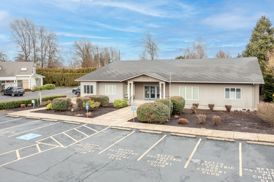 725 Country Club Rd, Eugene, OR en venta - Foto del edificio - Imagen 3 de 12