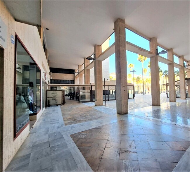 Local en El Ejido, Almería en venta - Foto del edificio - Imagen 3 de 9