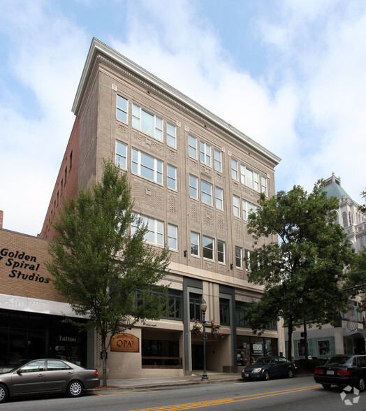 200 S Elm St, Greensboro, NC en alquiler - Foto del edificio - Imagen 3 de 15