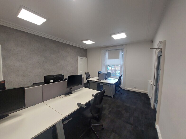 22 Allan Park, Stirling en venta - Foto del edificio - Imagen 3 de 4