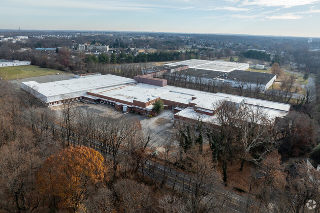 Más detalles para 104 E Park St, Bordentown, NJ - Naves en alquiler