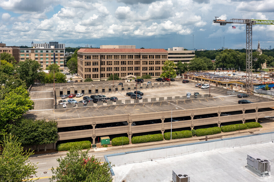 150 E Ponce de Leon Ave, Decatur, GA en alquiler - Foto del edificio - Imagen 2 de 19