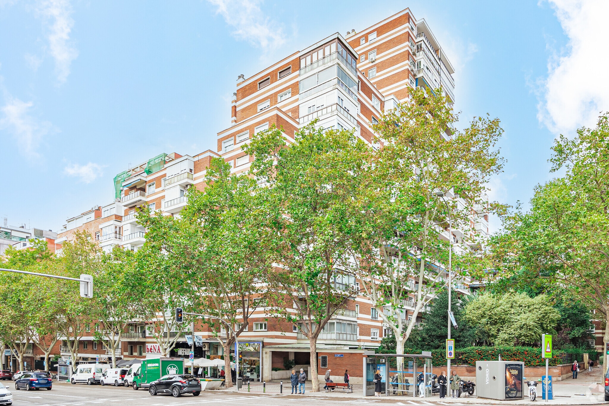 Edificio residencial en Madrid, Madrid en venta Foto principal- Imagen 1 de 3