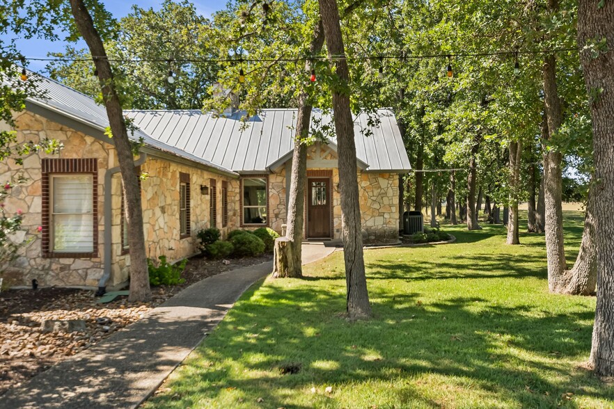 5+ Old Fredericksburg Rd, Boerne, TX en venta - Foto del edificio - Imagen 3 de 52