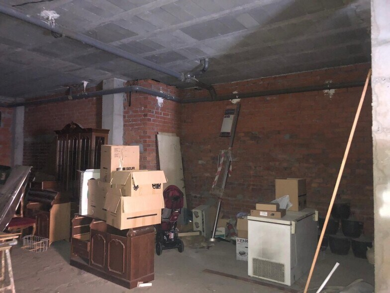 Local en Ponferrada, León en venta - Foto del edificio - Imagen 3 de 6