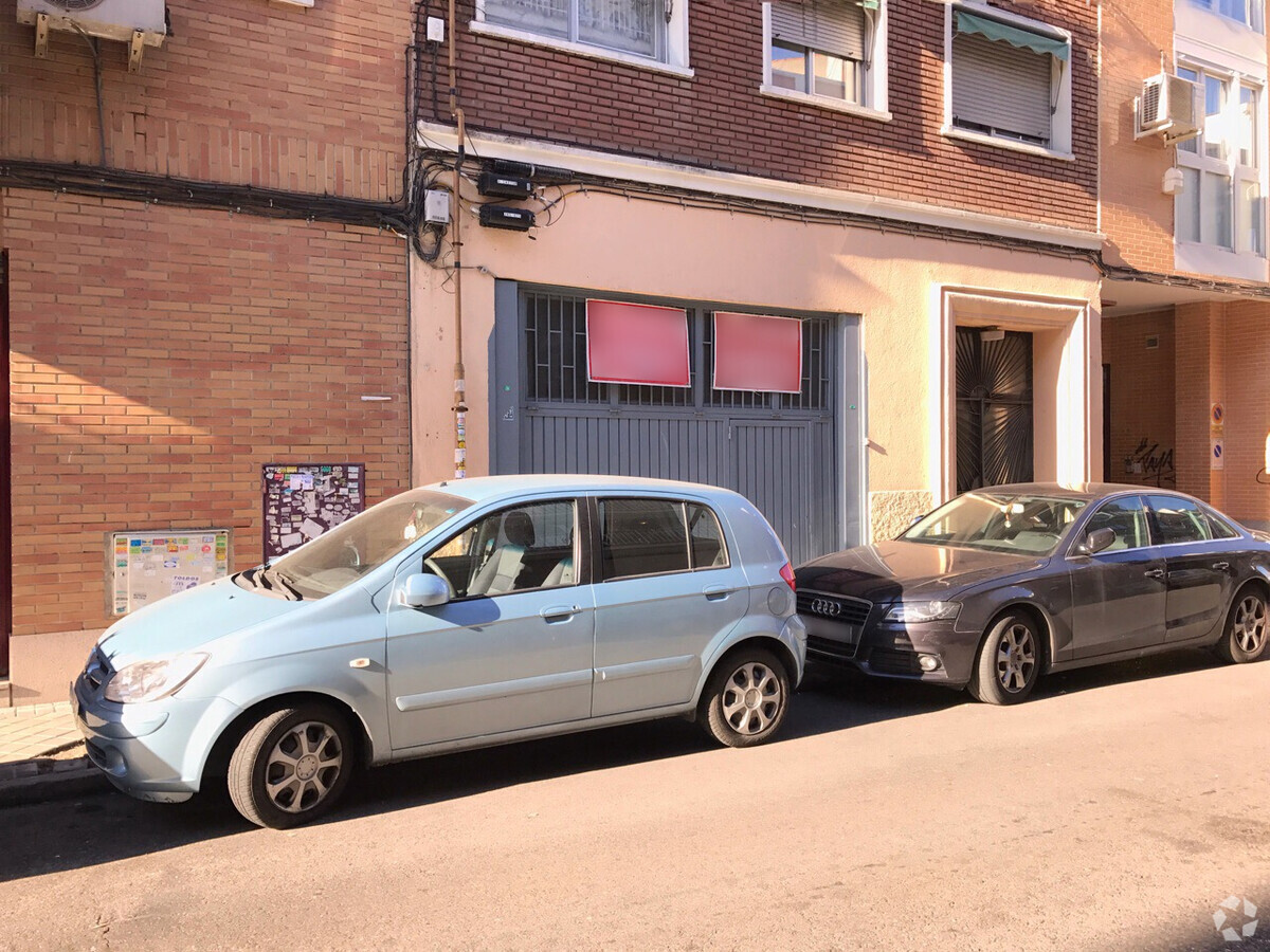 Calle Eduardo Requenas, 38, Madrid, MAD 28053 - Unidad Puerta 00 -  - Foto del interior - Image 1 of 9