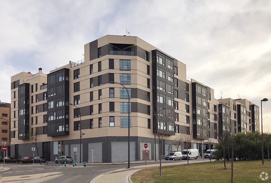 Avenida Salvador Allende, 16, Getafe, Madrid en alquiler - Foto del edificio - Imagen 2 de 2